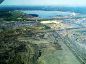 Destroyers-of-the-earth_Syncrude-Mildred-Lake-site